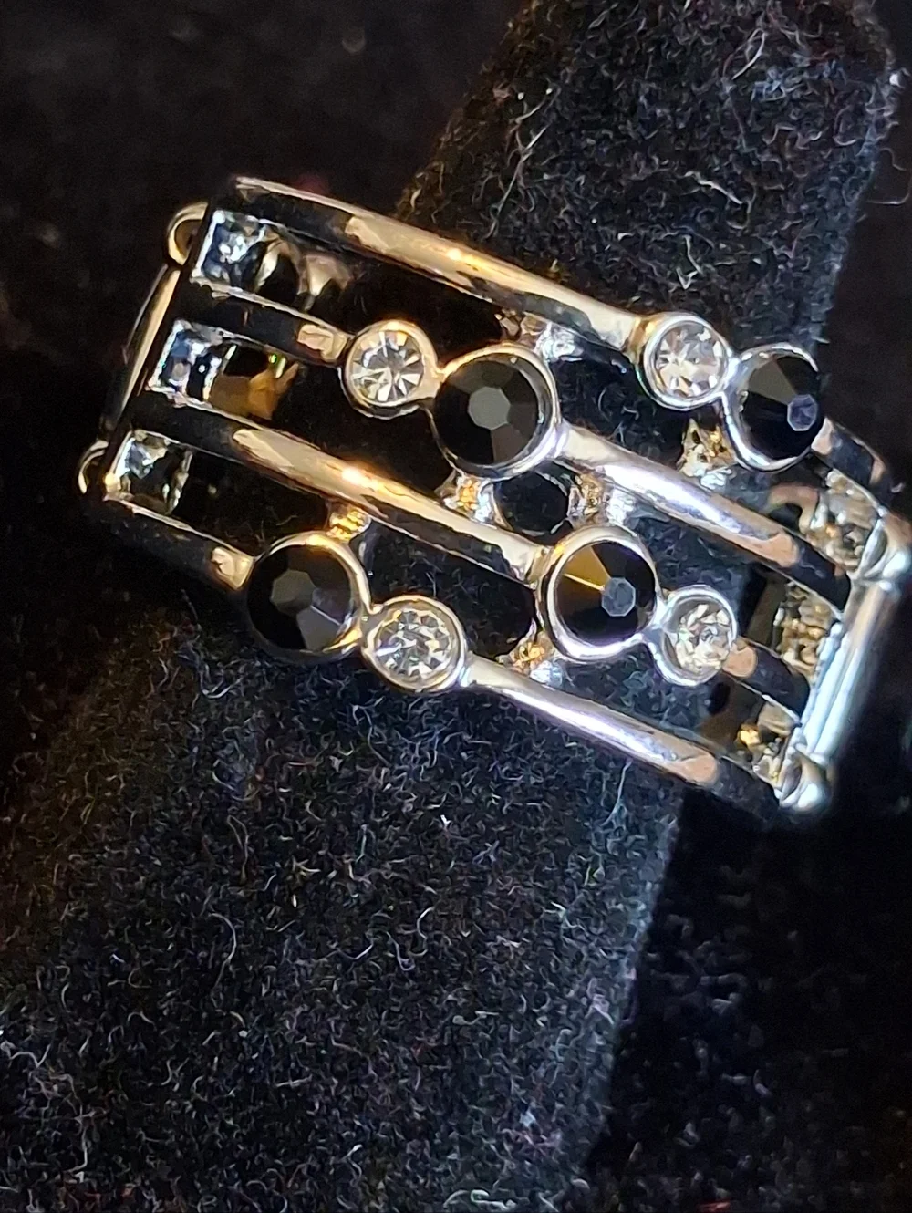 Paparazzi Women’s Silvertone Multi-Band Ring with Black and Clear Stones